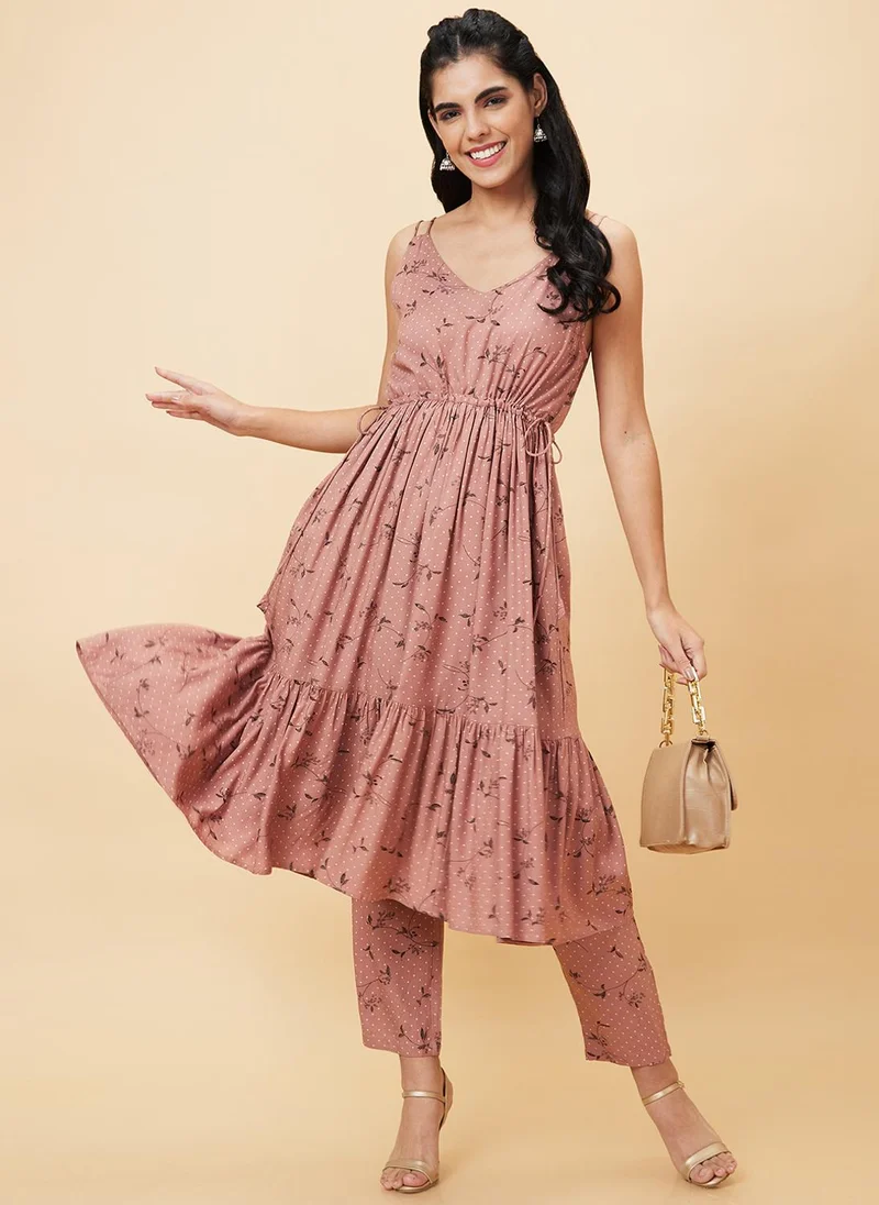 جلو باص جلوبس سنيكرز نسائي بطبعة زهور باللون البني مع بنطلون